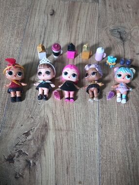 L.O.L. Surprise ! Assorted Mini Fashion Dolls - Kids Toys
